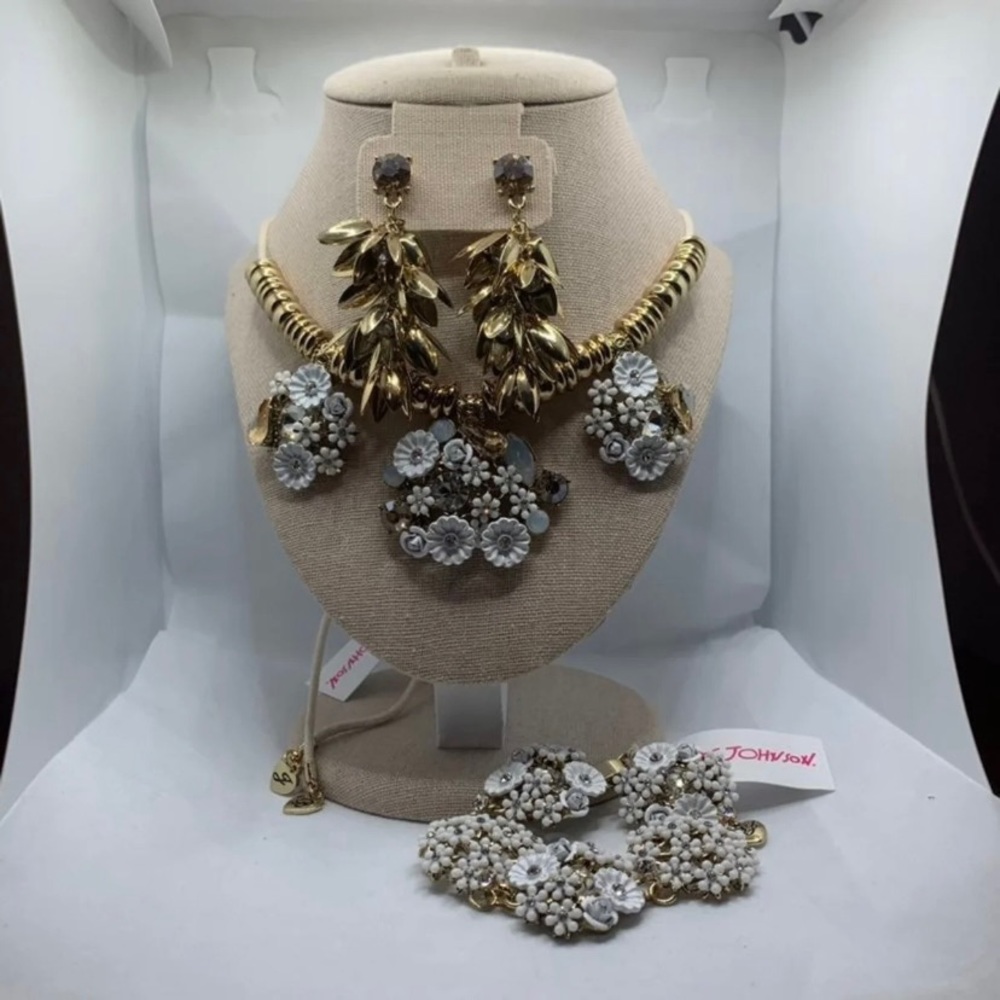 Betsey Johnson Gold Tone Floral *BUNDLE SET*